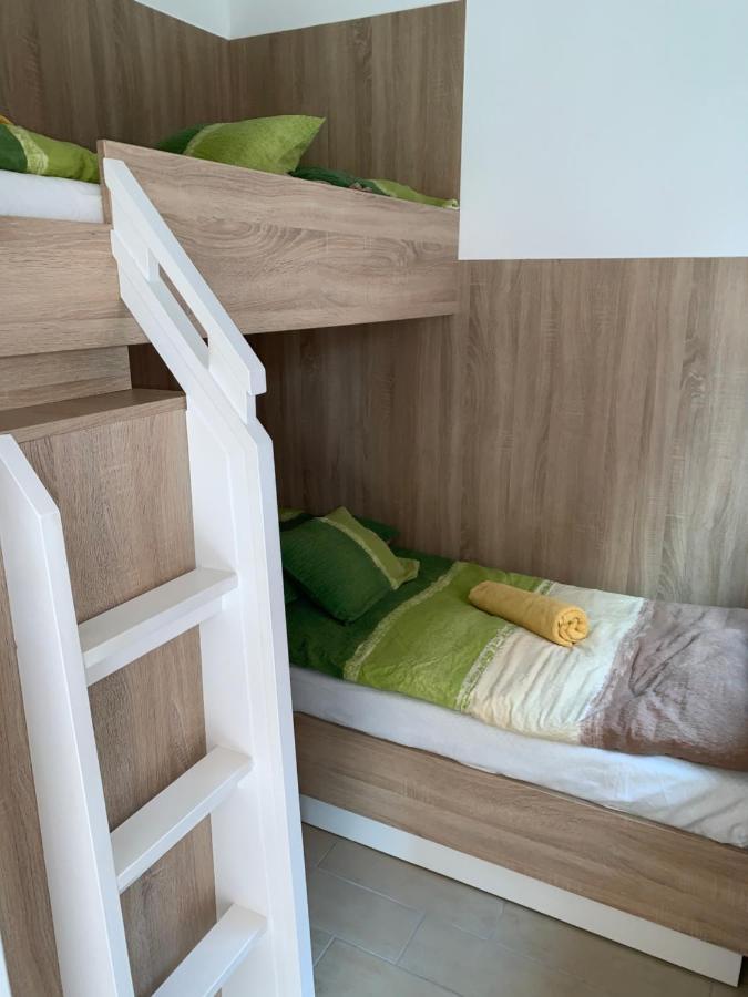 Armada Family Apartment Hajdúszoboszló Eksteriør bilde