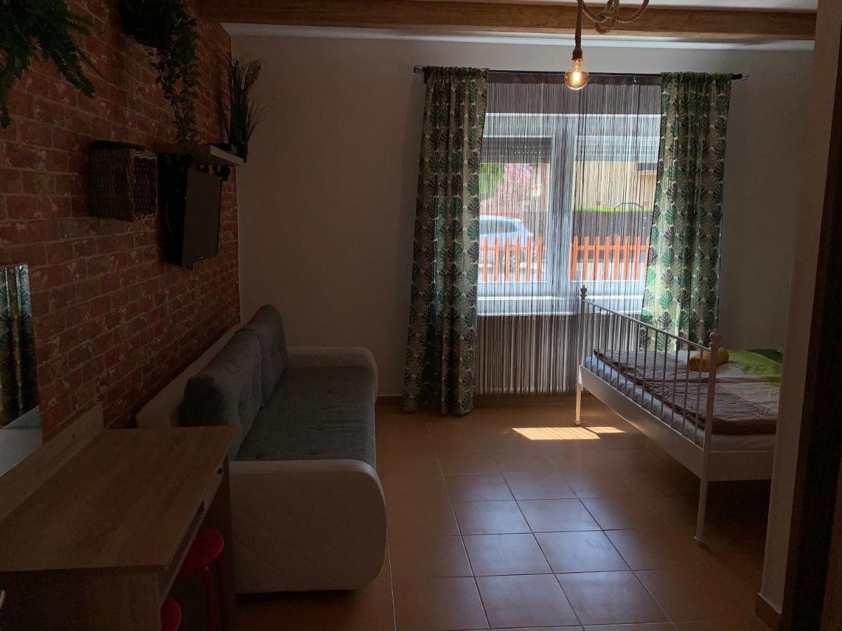 Armada Family Apartment Hajdúszoboszló Eksteriør bilde