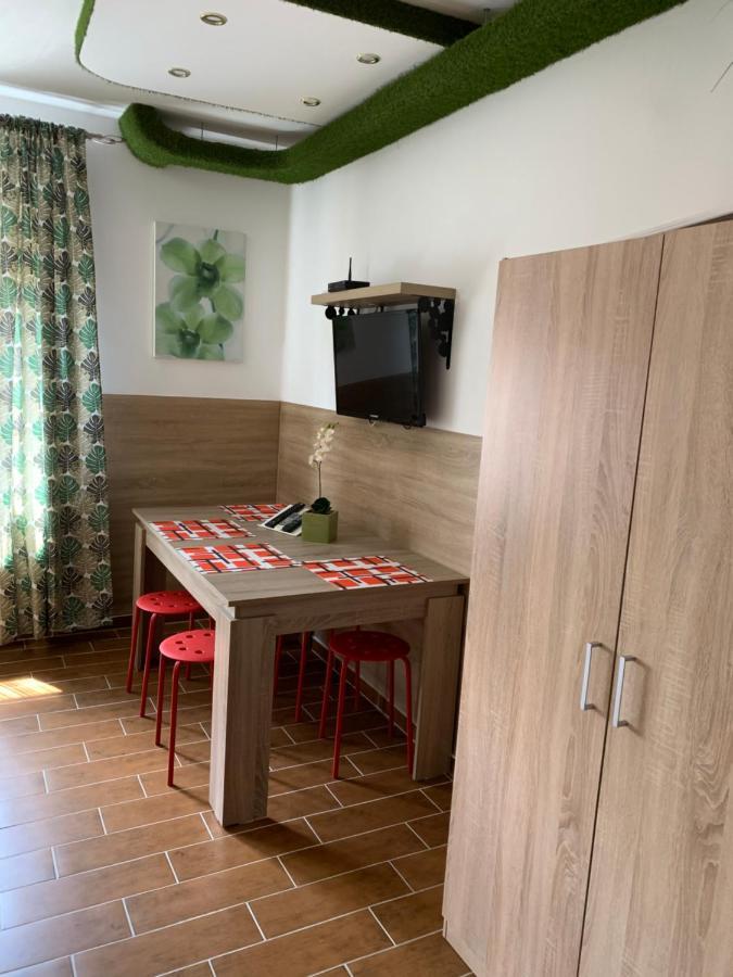 Armada Family Apartment Hajdúszoboszló Eksteriør bilde